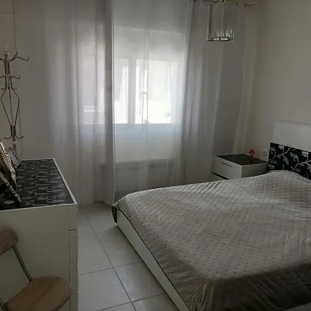 Apartmán Аппартоменты Находится Недалеко От Аэропорта И Недалеко От Песчаного Пляжа Peraía